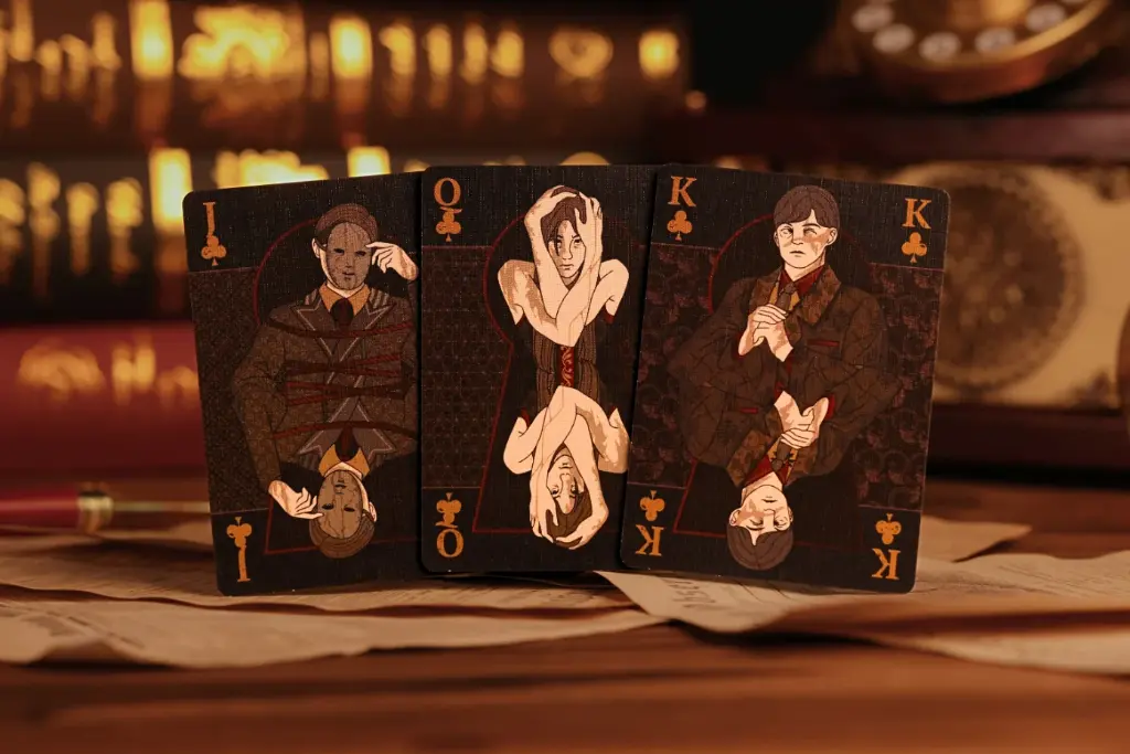 Playing Cards:  Room One - Hotel Fur Elise - Mano Destra Standard