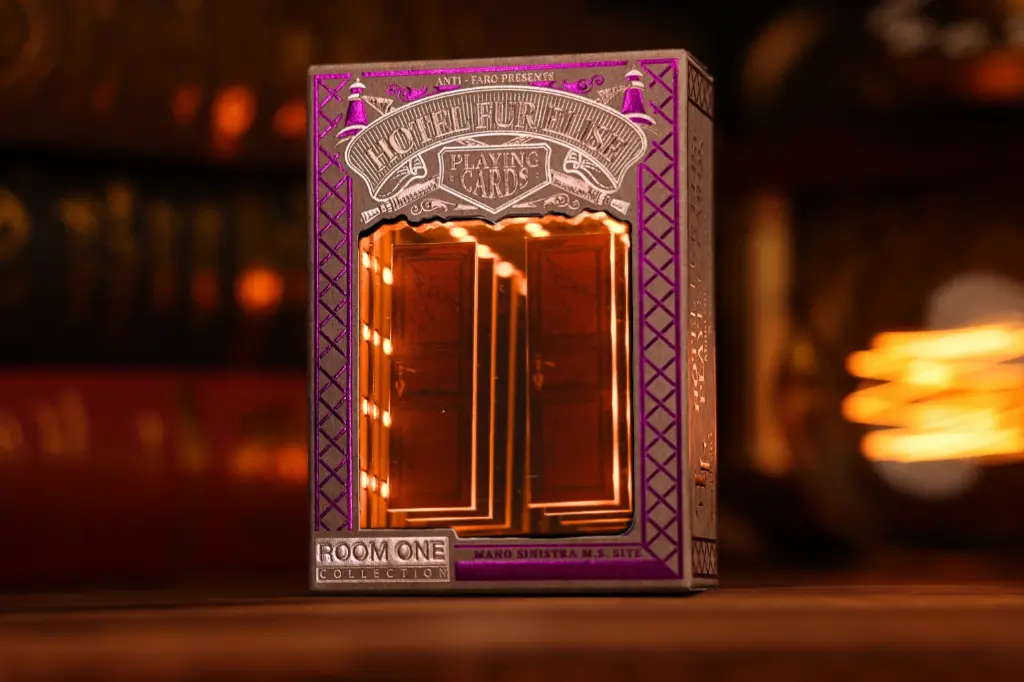 Playing Cards:  Room One - Hotel Fur Elise - Mano Sinistra Special